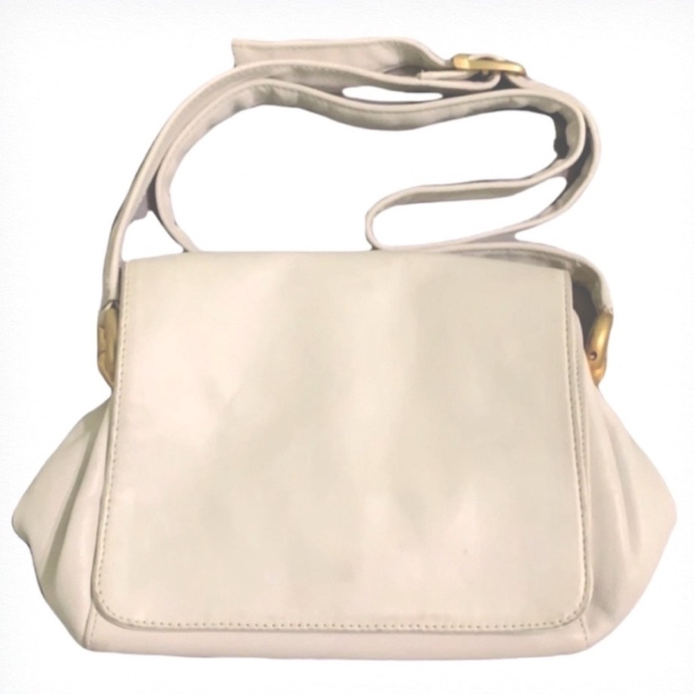 Perlina New York Vintage leather flap shoulder bag adjustable strap off-white